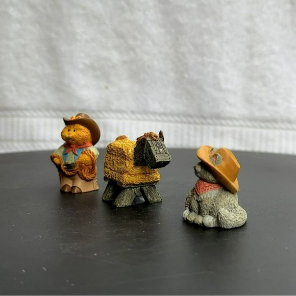 Hallmark Cowboy Cameron Merry Miniatures Decoration from 1996 - Picture 5 of 11